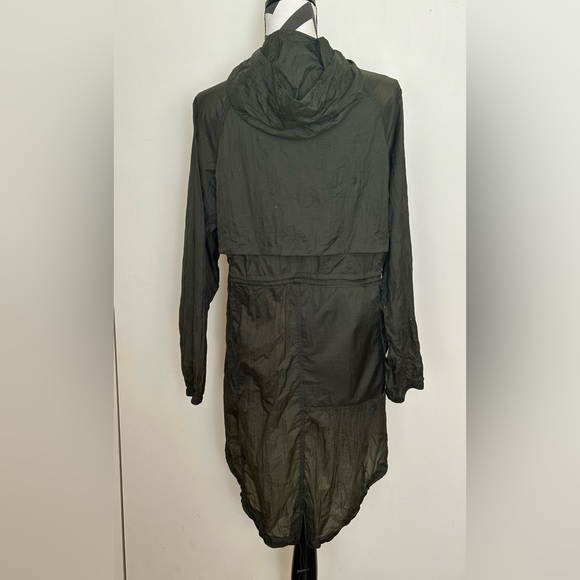 Tumi Packable Jacket - M - Picture 2 of 15